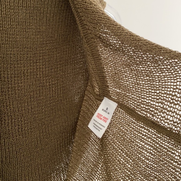 Topshop Crocheted Vest - Picture 10 of 16